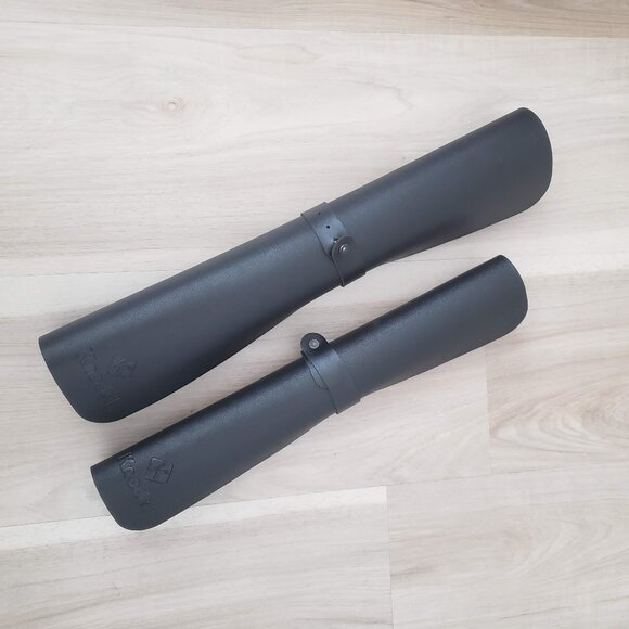 Knodel Non-Slip Desk Pad and Desk Table Protector Set Black Size Large & Medium - Picture 2 of 5